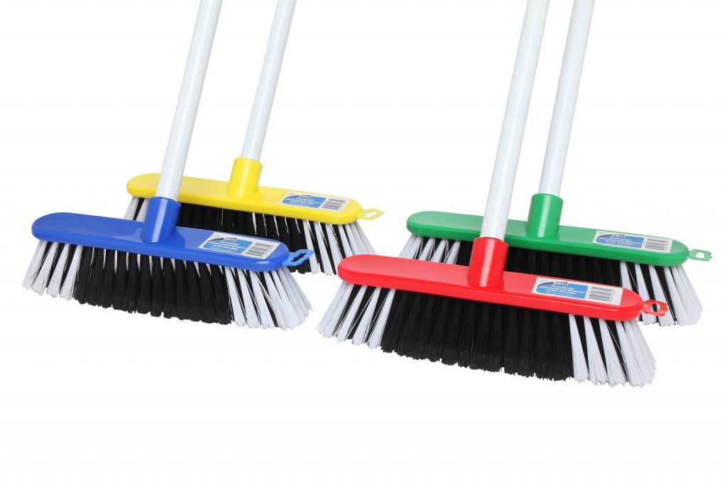 EDCO ECO HOUSEHOLD BROOM W HANDLE